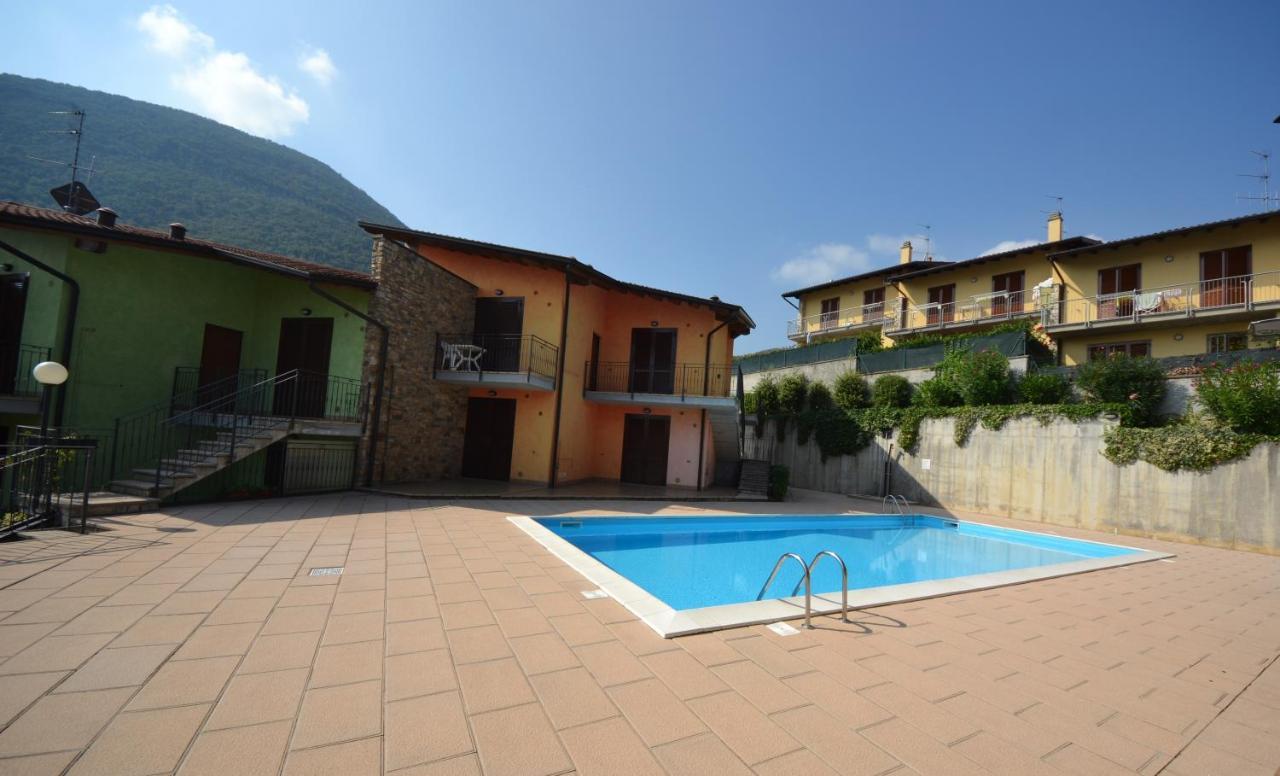 Residenza Coccinelle Vista Lago D'Iseo Tavernola Bergamasca Exterior foto