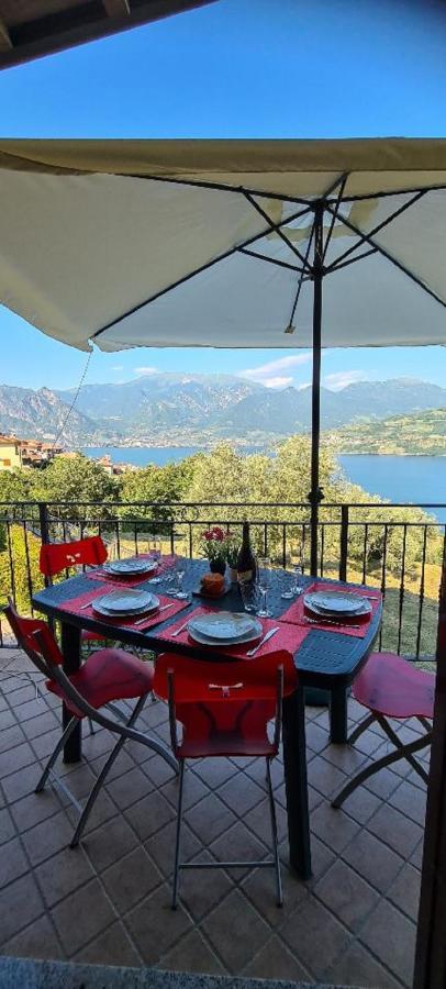 Residenza Coccinelle Vista Lago D'Iseo Tavernola Bergamasca Exterior foto