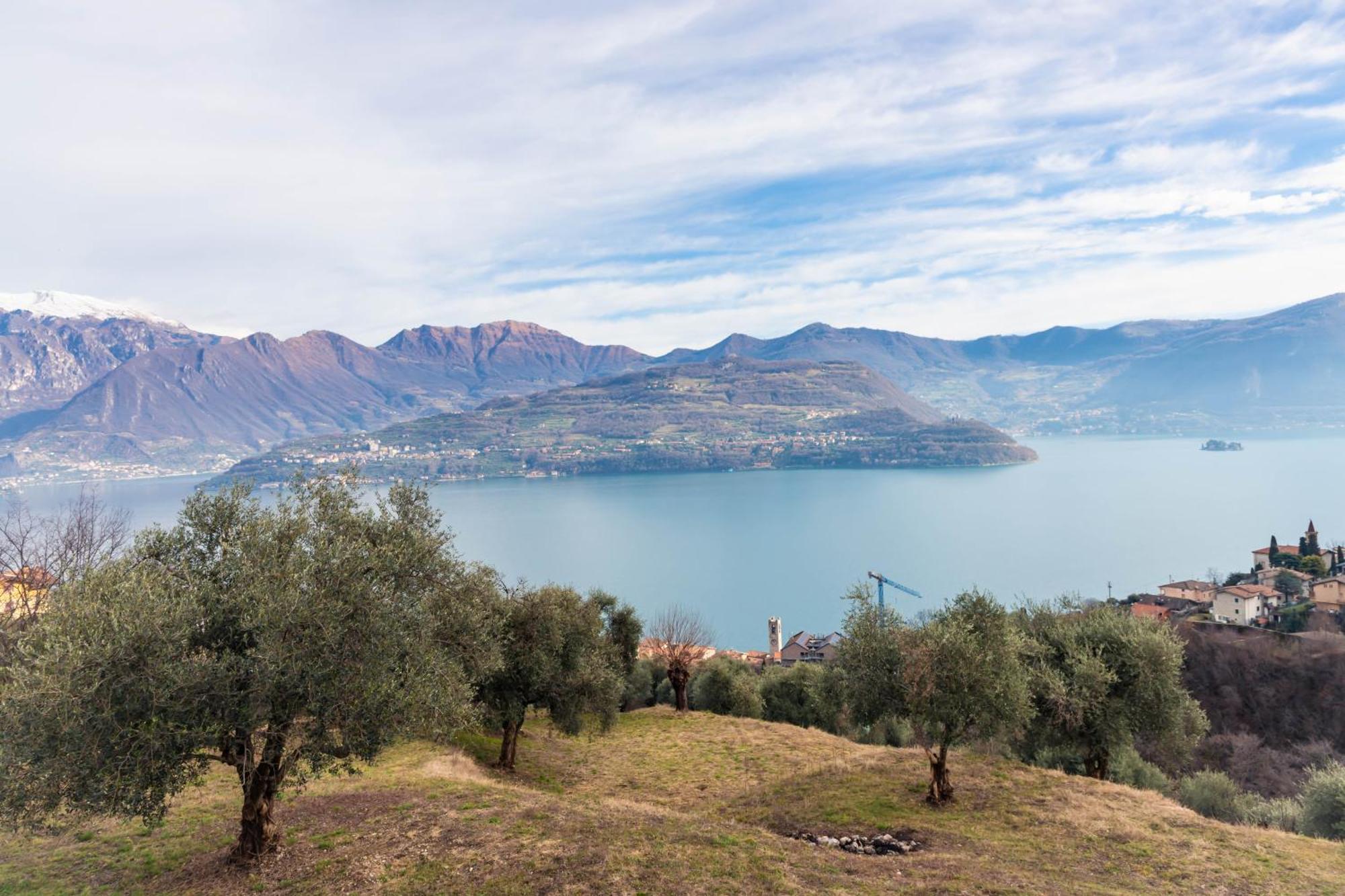 Residenza Coccinelle Vista Lago D'Iseo Tavernola Bergamasca Exterior foto