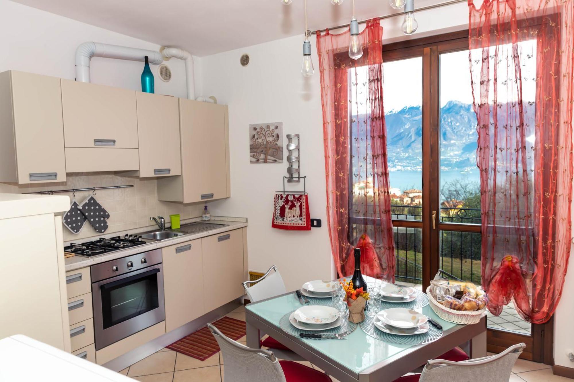 Residenza Coccinelle Vista Lago D'Iseo Tavernola Bergamasca Exterior foto