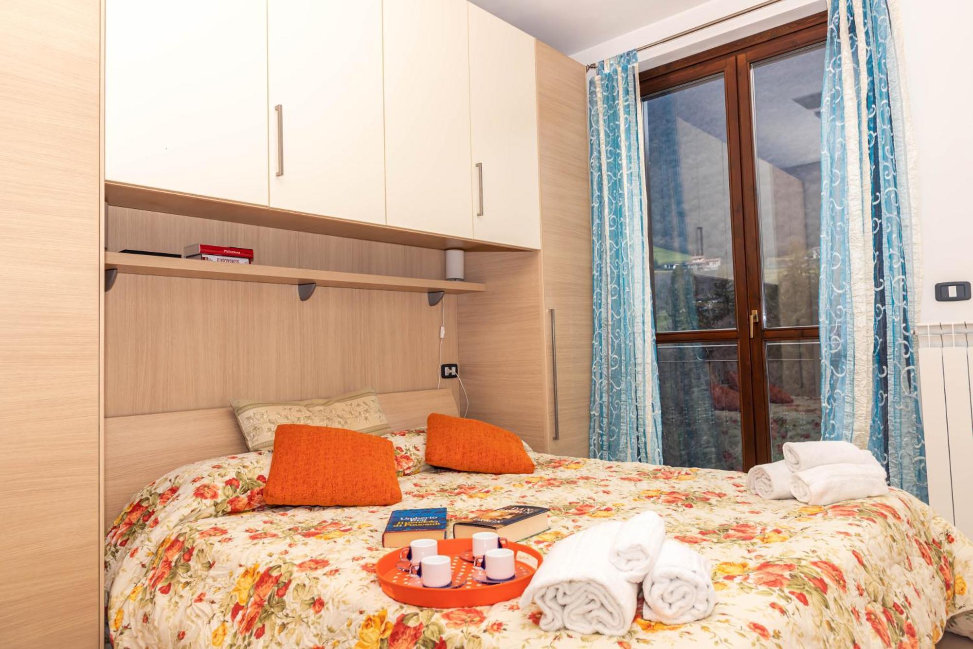 Residenza Coccinelle Vista Lago D'Iseo Tavernola Bergamasca Exterior foto